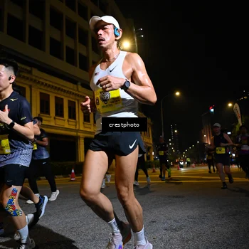 Runner Photo 5544255
