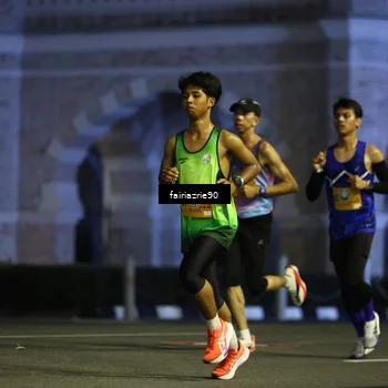 Runner Photo 5549570