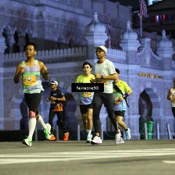 Runner Photo 5550240