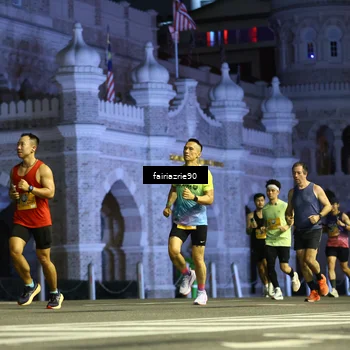 Runner Photo 5550312