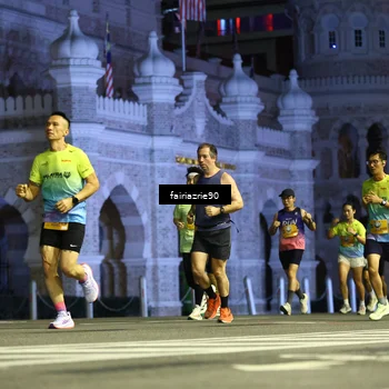Runner Photo 5550340