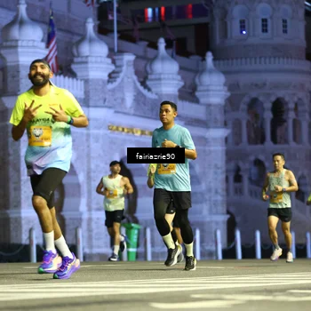 Runner Photo 5550543