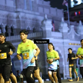 Runner Photo 5555563