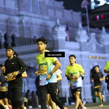 Runner Photo 5555577