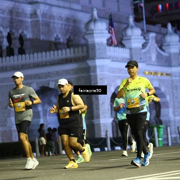Runner Photo 5555635
