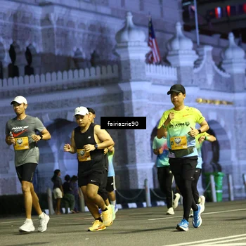 Runner Photo 5555641