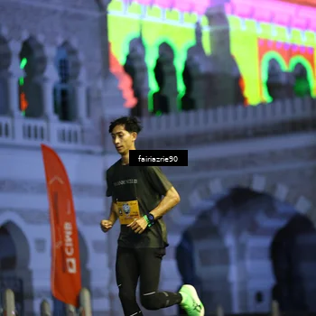 Runner Photo 5558335