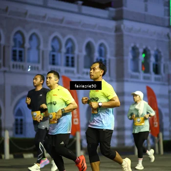 Runner Photo 5560400