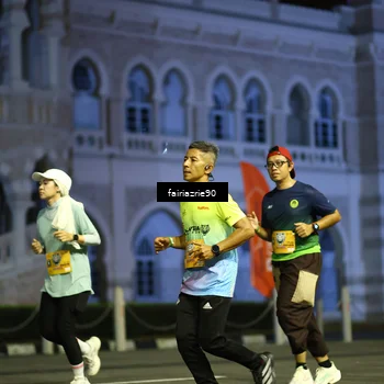 Runner Photo 5560415