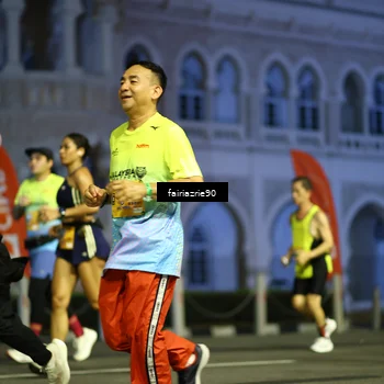Runner Photo 5560592