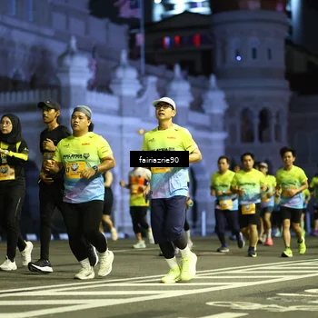 Runner Photo 5561130