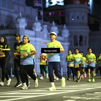 Runner Photo 5561136