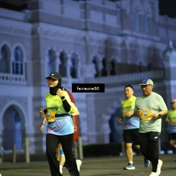 Runner Photo 5561565