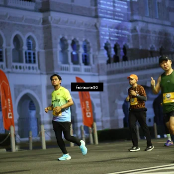 Runner Photo 5561762