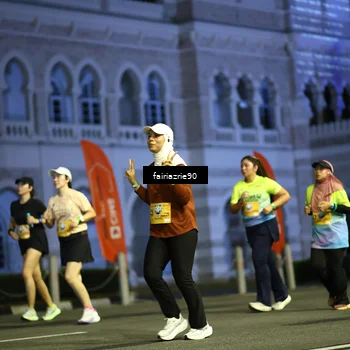 Runner Photo 5562005