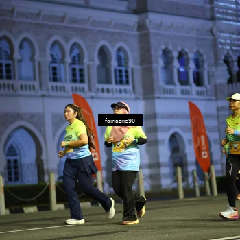 Runner Photo 5562010