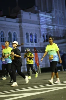 Runner Photo 5562100