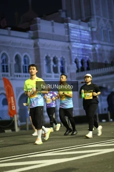 Runner Photo 5562103