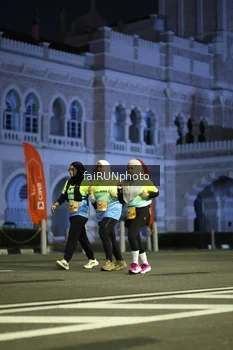 Runner Photo 5562184