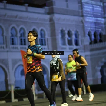 Runner Photo 5562189