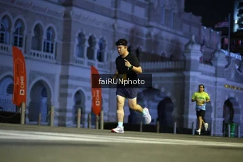Runner Photo 5562520