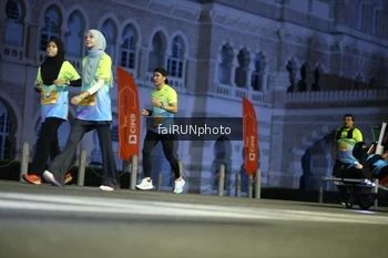 Runner Photo 5562572