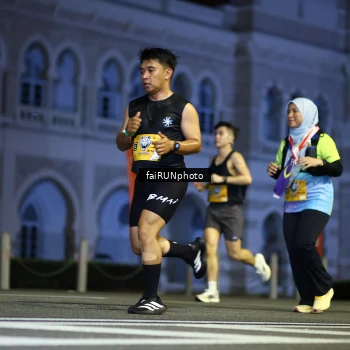 Runner Photo 5562626