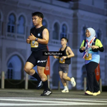Runner Photo 5562636