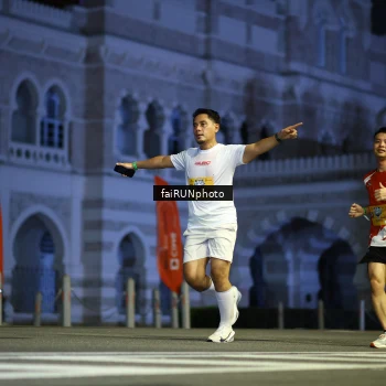 Runner Photo 5562659