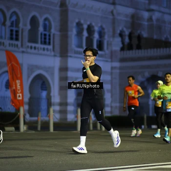 Runner Photo 5562692