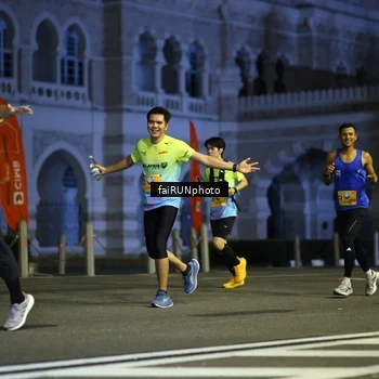 Runner Photo 5562876