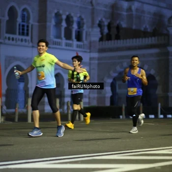 Runner Photo 5562878