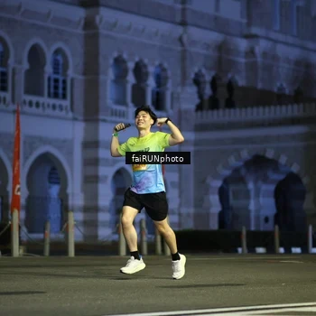 Runner Photo 5562926