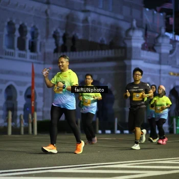 Runner Photo 5562995