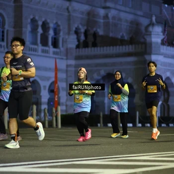 Runner Photo 5563013