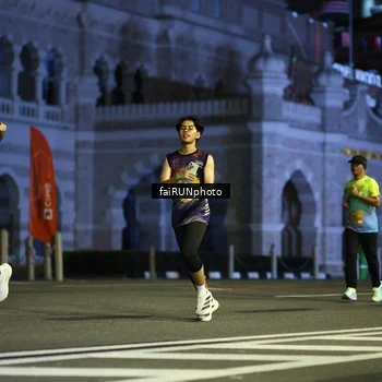 Runner Photo 5563052