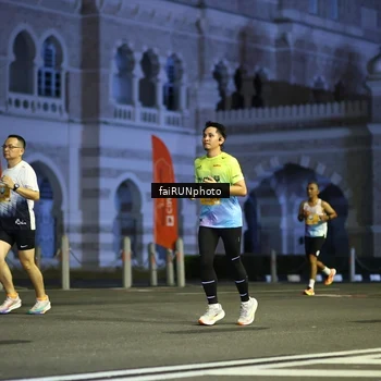 Runner Photo 5563139
