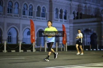 Runner Photo 5563164