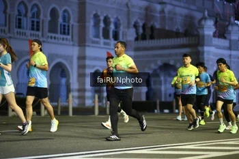 Runner Photo 5563235