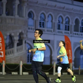 Runner Photo 5563256