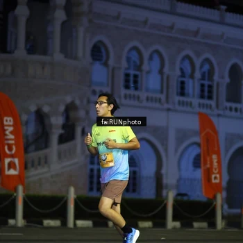 Runner Photo 5563297