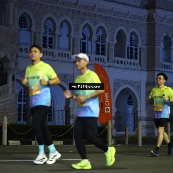 Runner Photo 5563313