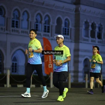 Runner Photo 5563314