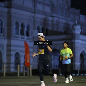 Runner Photo 5563546