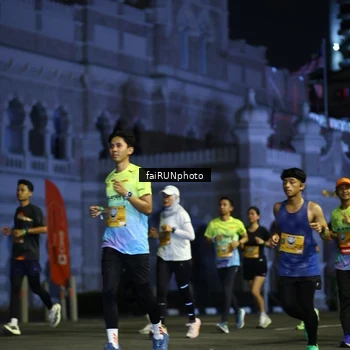 Runner Photo 5563579