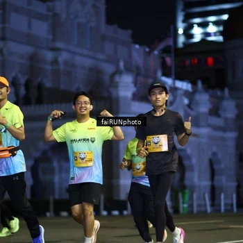 Runner Photo 5563595