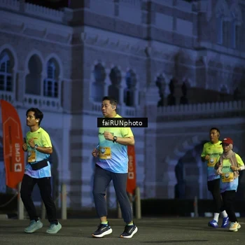 Runner Photo 5563630