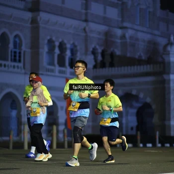 Runner Photo 5563637