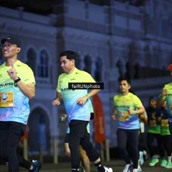 Runner Photo 5563844