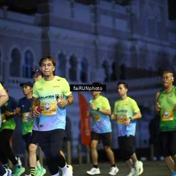 Runner Photo 5563870